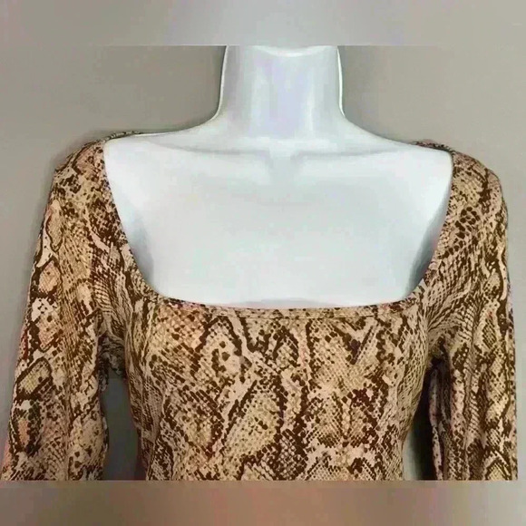 Sofia Jeans by Sofia Vergara Women's Long Sleeve Printed Bodysuit (449) - Picture 8 of 15